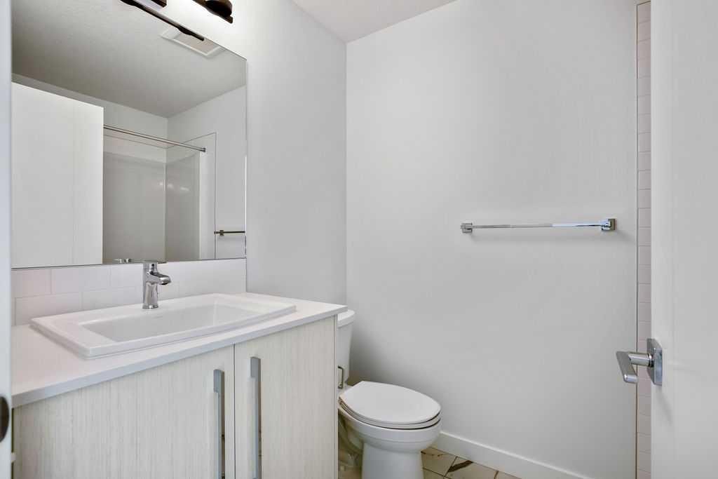 207-50 Cornerstone Passage Ne, Calgary, AB - Indoor Photo Showing Bathroom