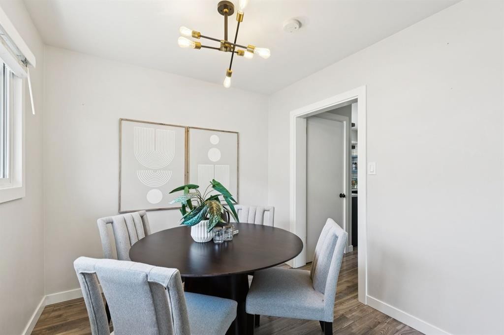 48 Haddock Road Sw, Calgary, AB - Indoor Photo Showing Dining Room
