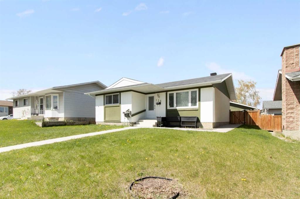 124 Maitland Drive Ne, Calgary, AB - Outdoor