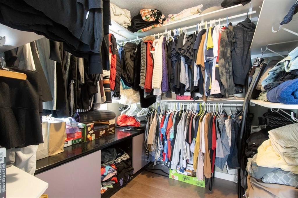 124 Maitland Drive Ne, Calgary, AB - Indoor With Storage