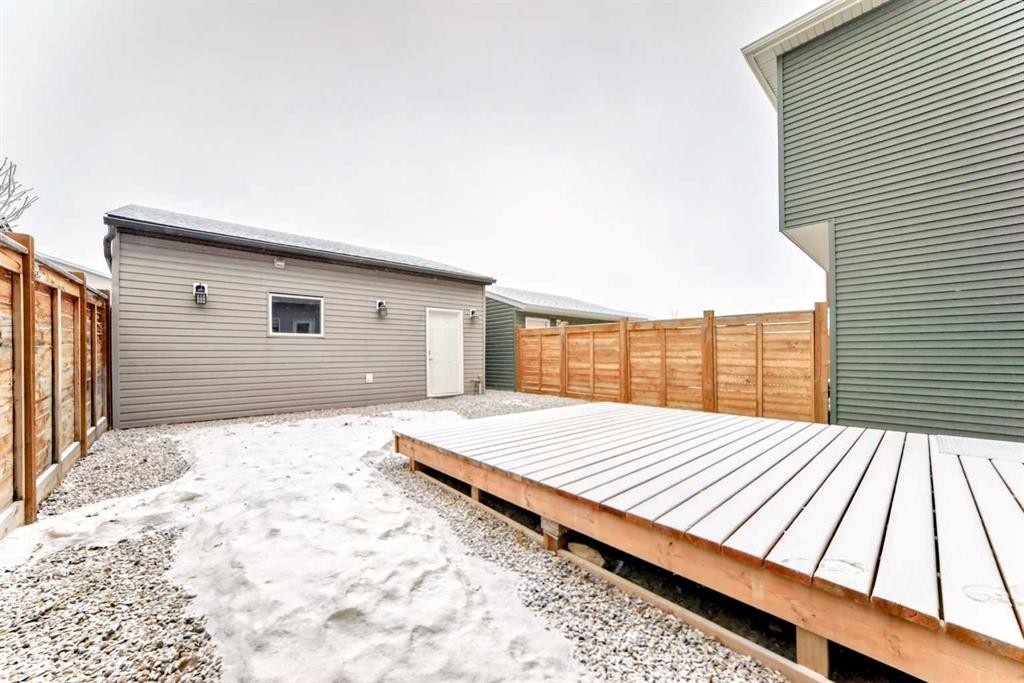 148 Howse Avenue Ne, Calgary, AB - Outdoor With Exterior