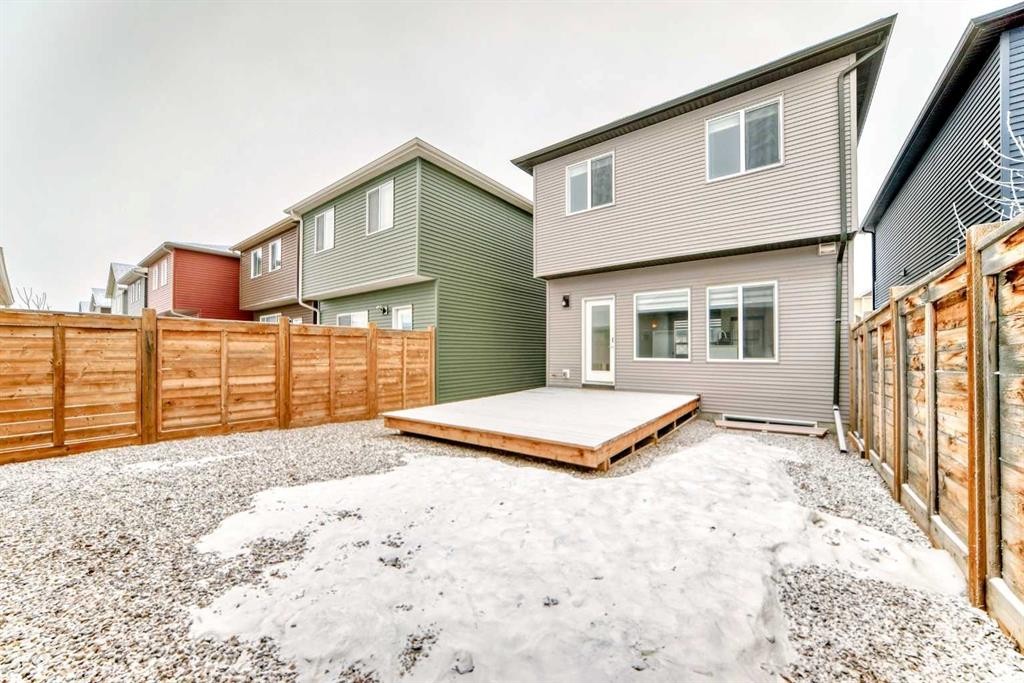148 Howse Avenue Ne, Calgary, AB - Outdoor With Exterior