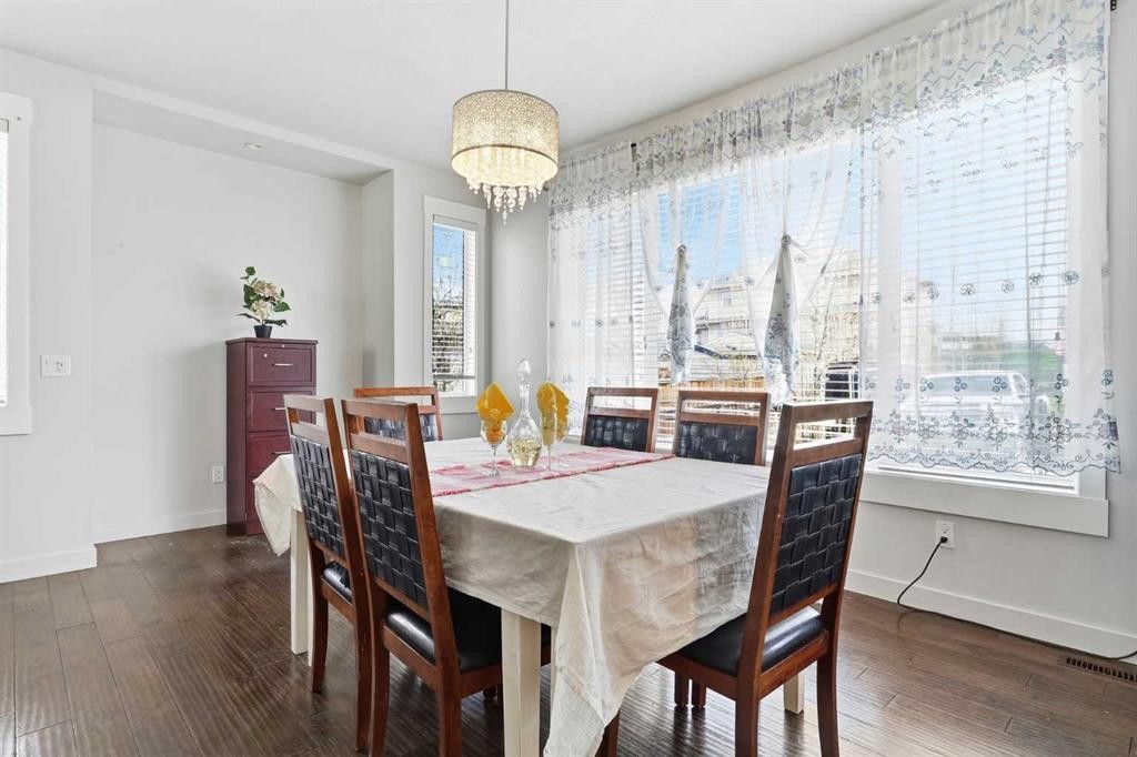 161 Rainbow Falls Glen, Chestermere, AB - Indoor Photo Showing Dining Room