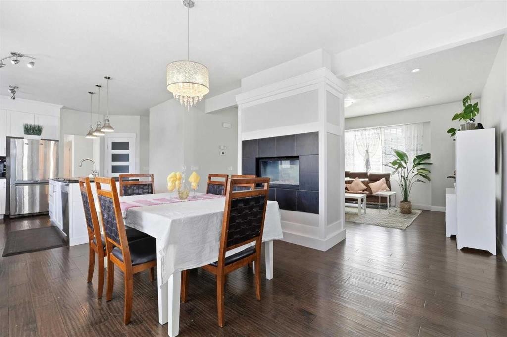 161 Rainbow Falls Glen, Chestermere, AB - Indoor Photo Showing Dining Room