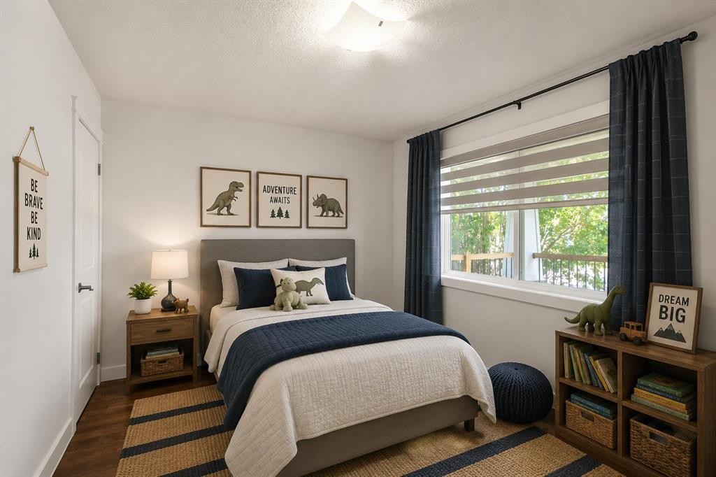 95 Hillgrove Crescent Sw, Calgary, AB - Indoor Photo Showing Bedroom