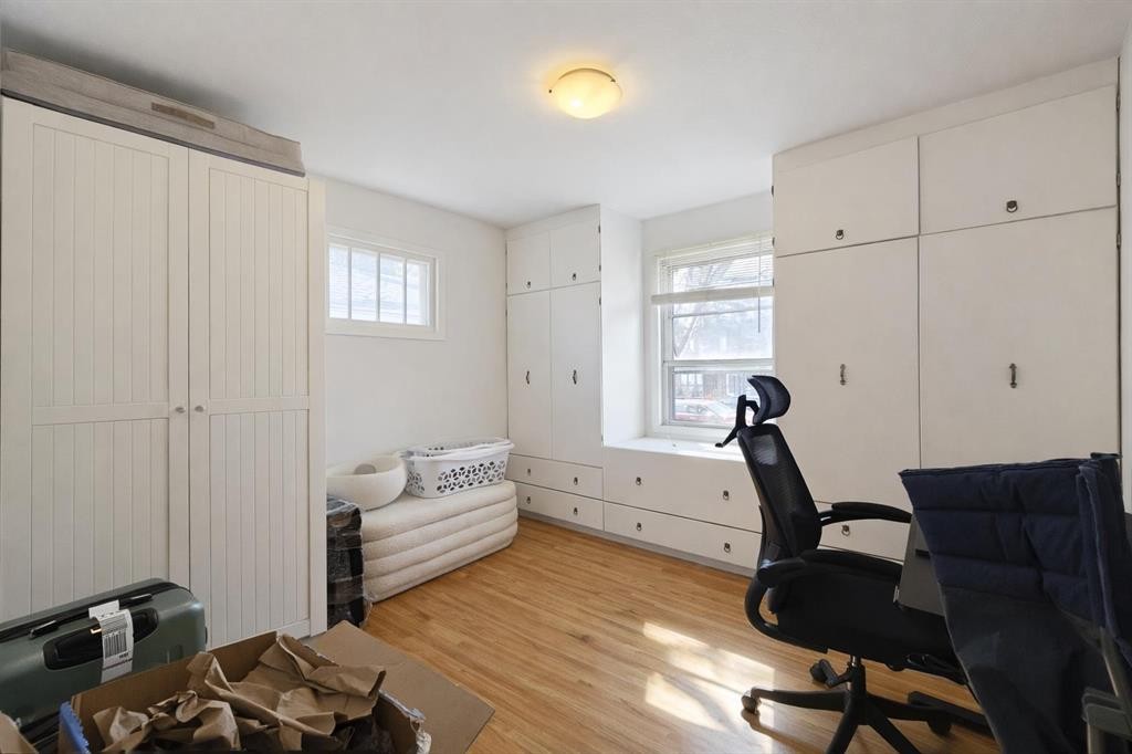 714 17 Avenue Nw, Calgary, AB - Indoor