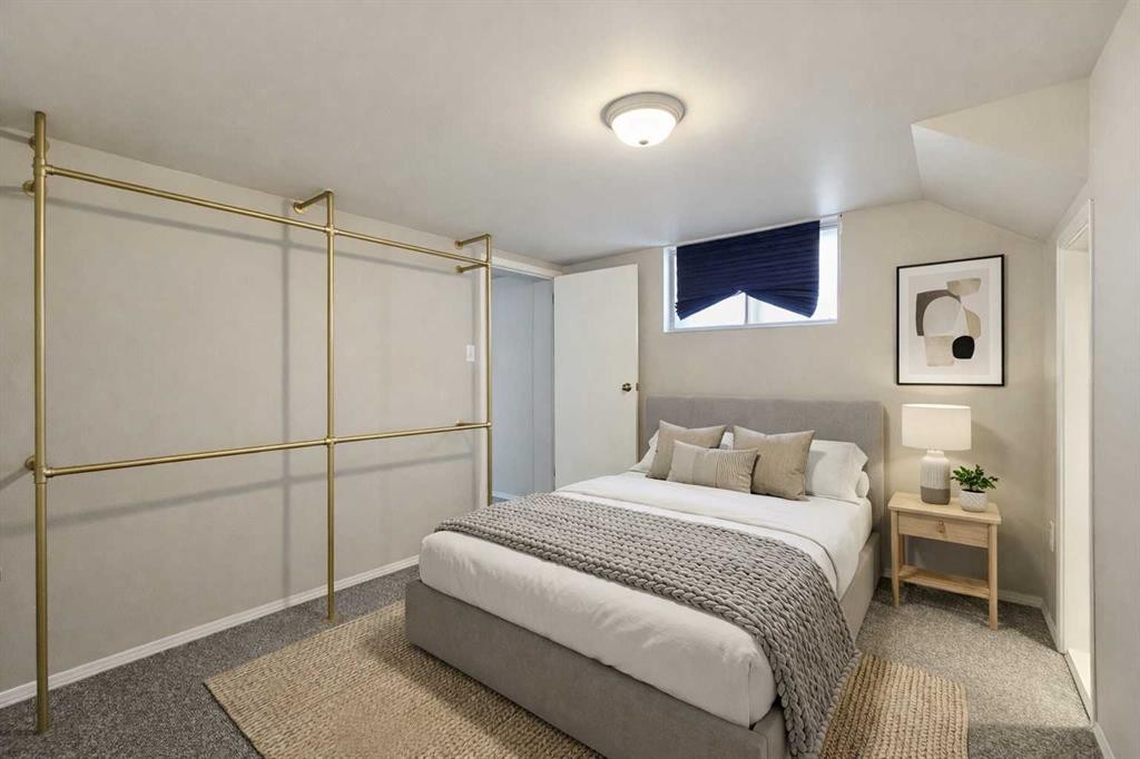 714 17 Avenue Nw, Calgary, AB - Indoor Photo Showing Bedroom
