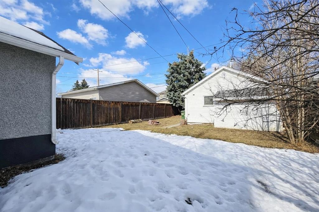 714 17 Avenue Nw, Calgary, AB - Outdoor