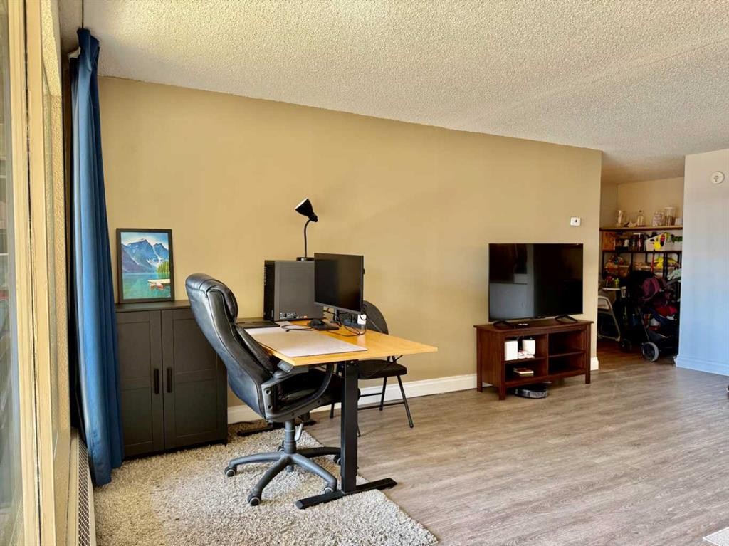 511-221 6 Avenue Se, Calgary, AB - Indoor Photo Showing Office