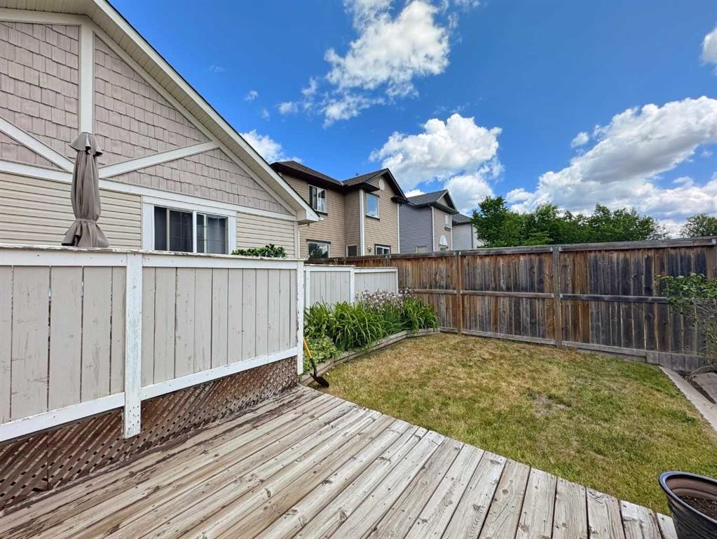 101 Channelside Cove Sw, Airdrie, AB - Outdoor With Deck Patio Veranda