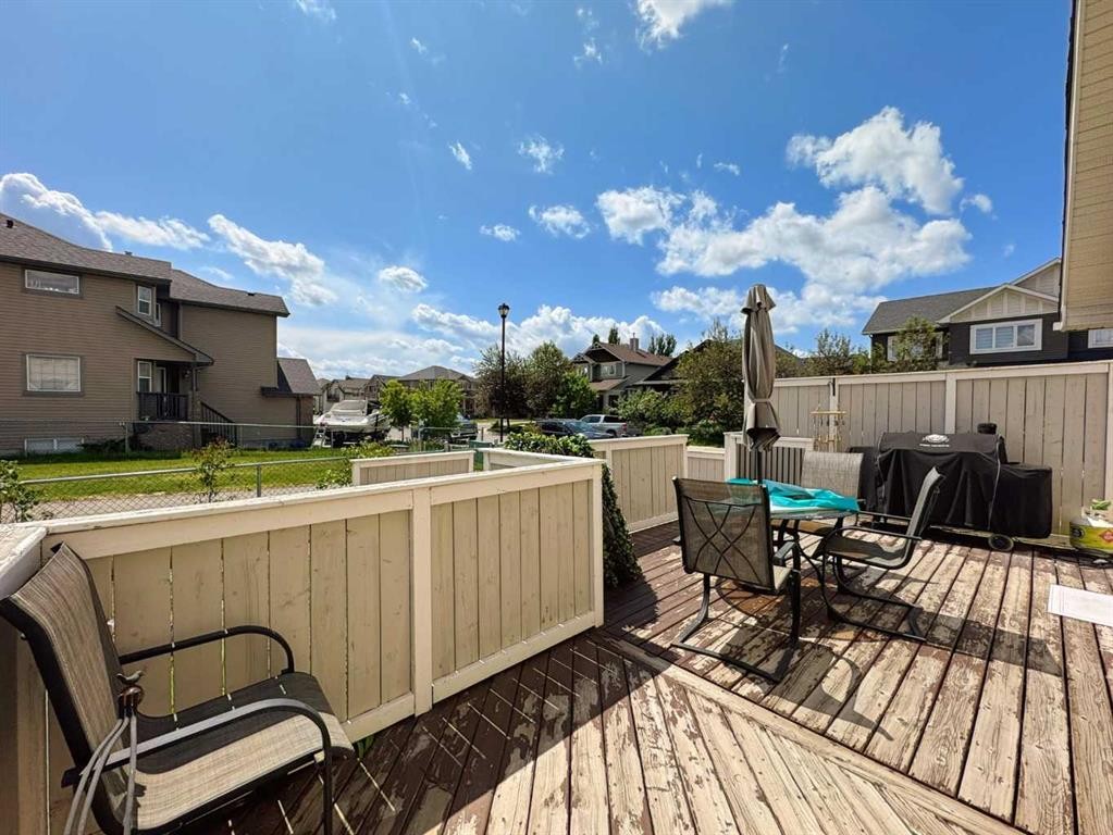 101 Channelside Cove Sw, Airdrie, AB - Outdoor With Deck Patio Veranda