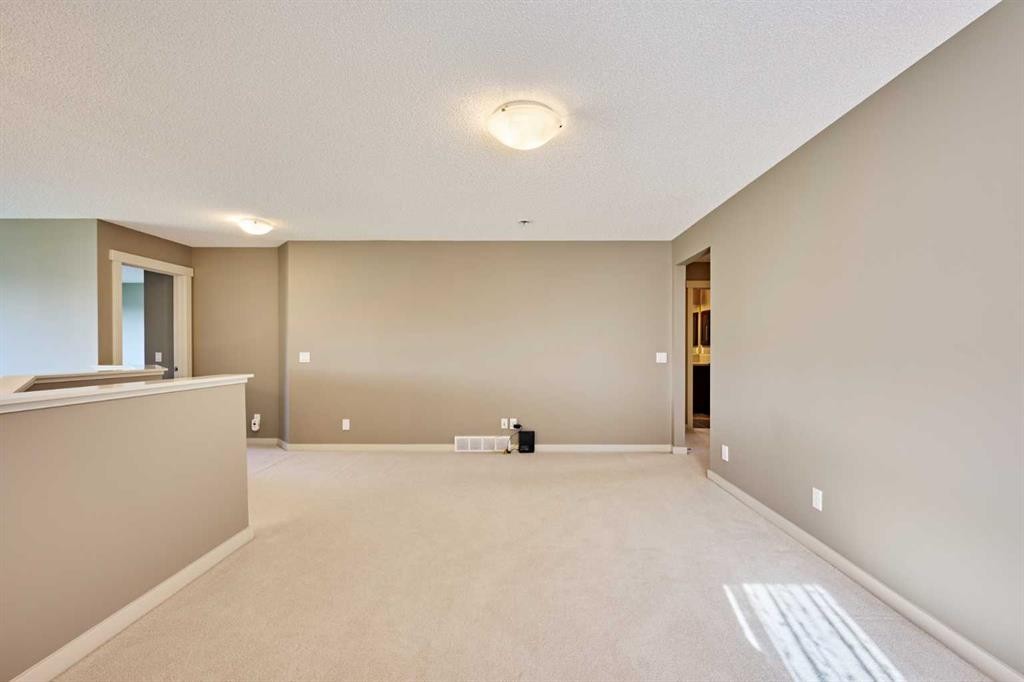 109 Sherwood Road Nw, Calgary, AB - Indoor Photo Showing Other Room