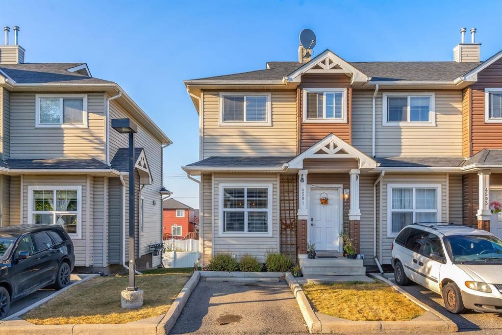 4501-111 Tarawood Lane Ne, Calgary, AB - Outdoor With Facade