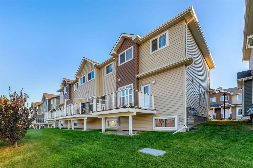 4501-111 Tarawood Lane Ne, Calgary, AB - Outdoor With Deck Patio Veranda