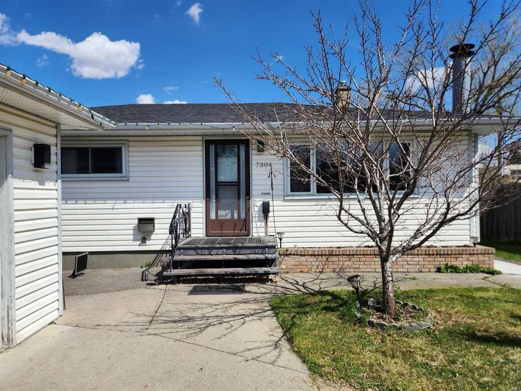 7304 5 Street Sw, Calgary, AB - Outdoor