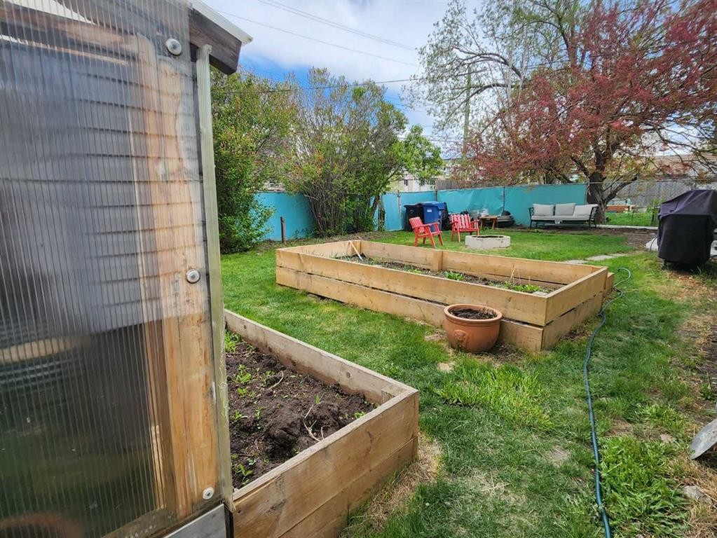 7304 5 Street Sw, Calgary, AB - Outdoor