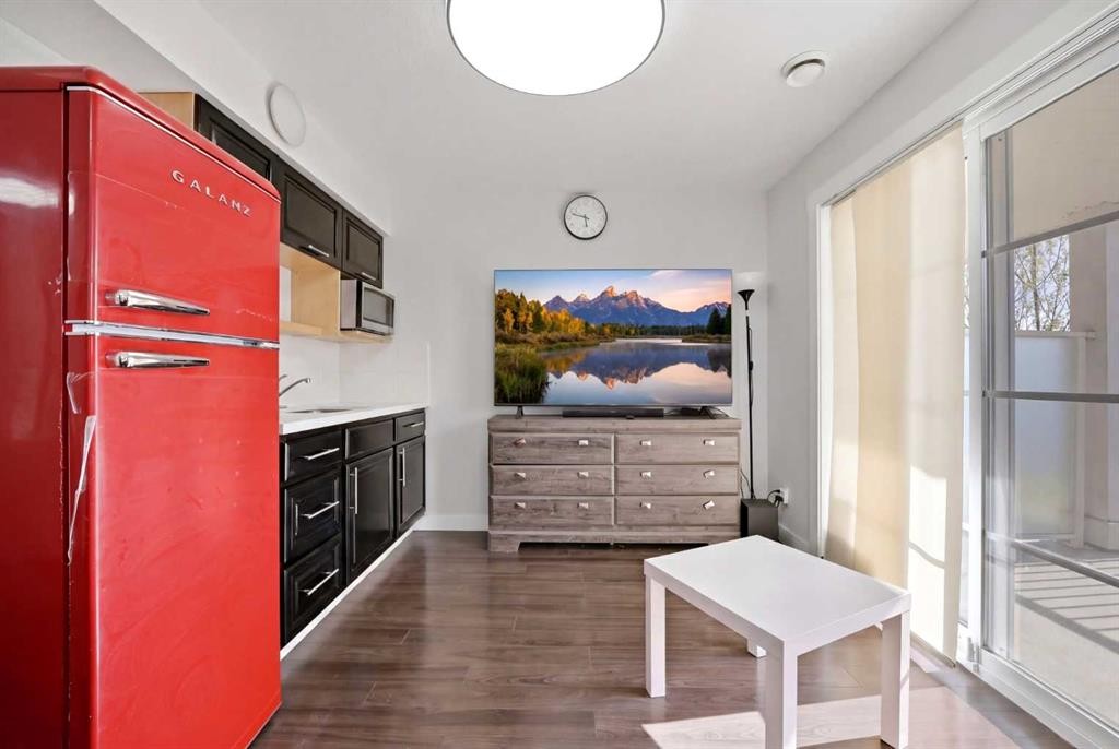 556 Redstone View Ne, Calgary, AB - Indoor Photo Showing Other Room