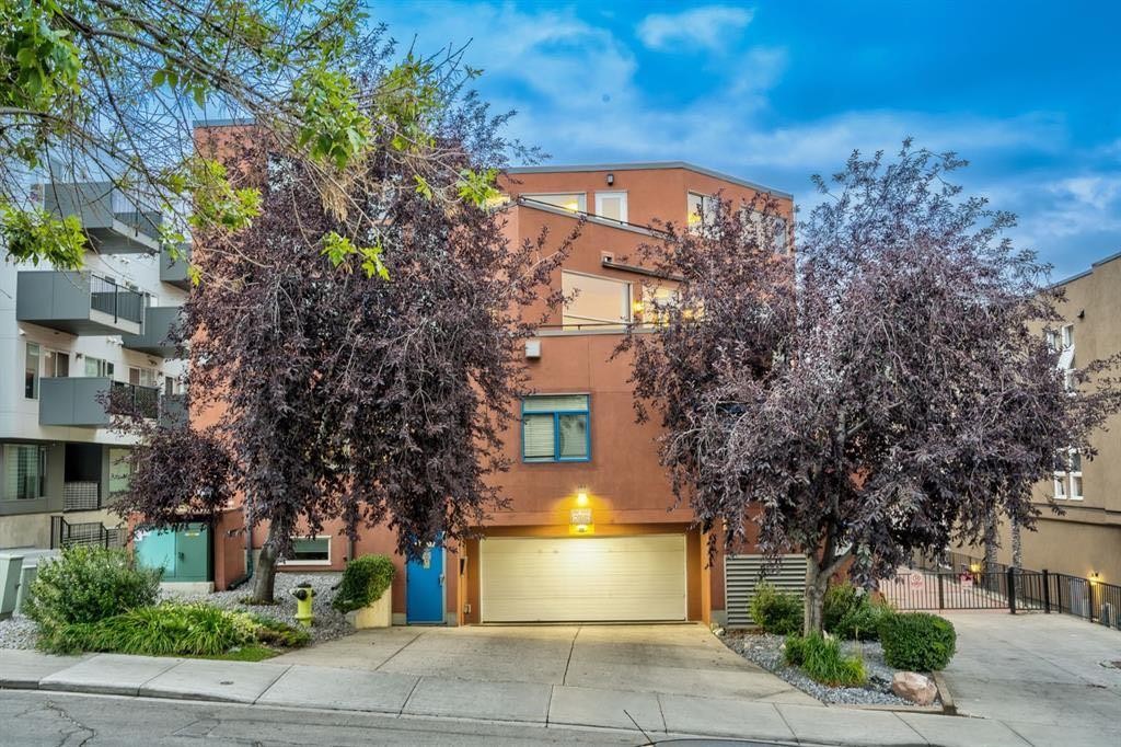 403-718 5 Street Ne, Calgary, AB - Outdoor With Facade