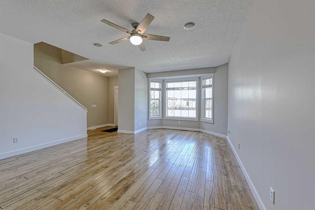 179 Rainbow Falls Drive, Chestermere, AB - Indoor Photo Showing Other Room