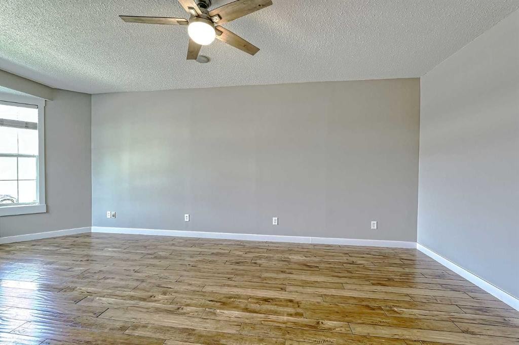 179 Rainbow Falls Drive, Chestermere, AB - Indoor Photo Showing Other Room