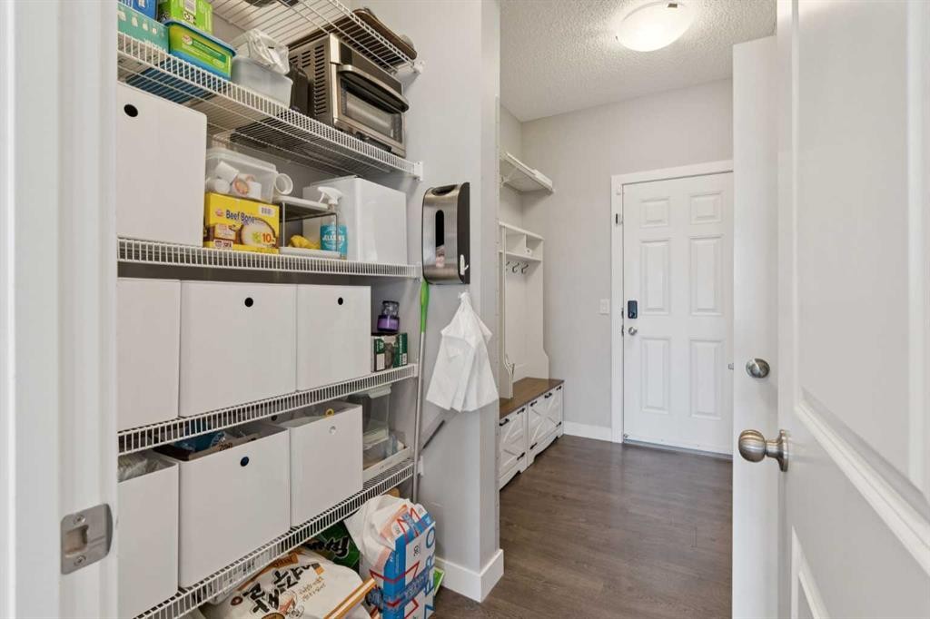 52 Mahogany Way Se, Calgary, AB - Indoor