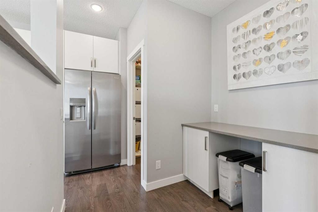 52 Mahogany Way Se, Calgary, AB - Indoor
