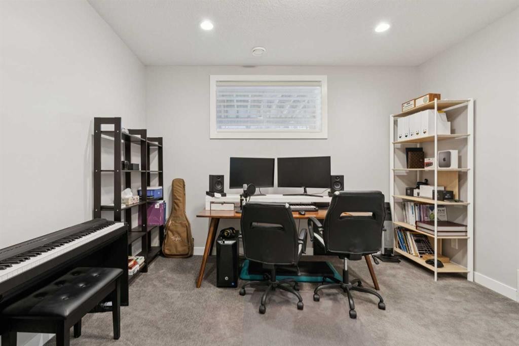 52 Mahogany Way Se, Calgary, AB - Indoor Photo Showing Office