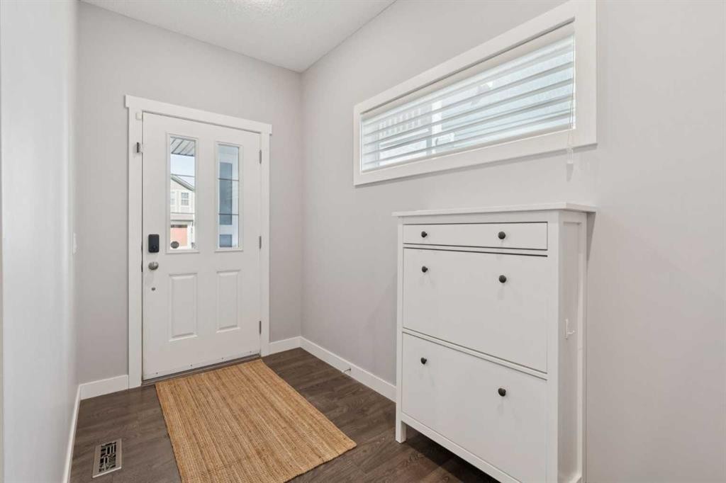 52 Mahogany Way Se, Calgary, AB - Indoor Photo Showing Other Room