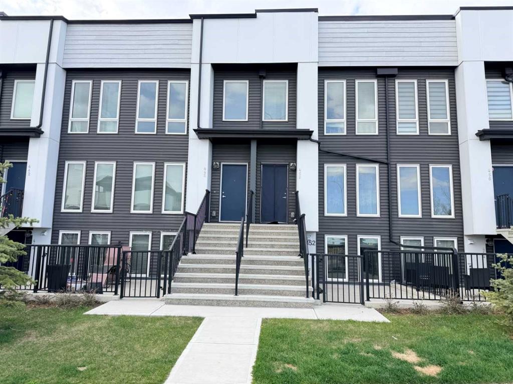450 Seton Circle Se, Calgary, AB - Outdoor With Facade