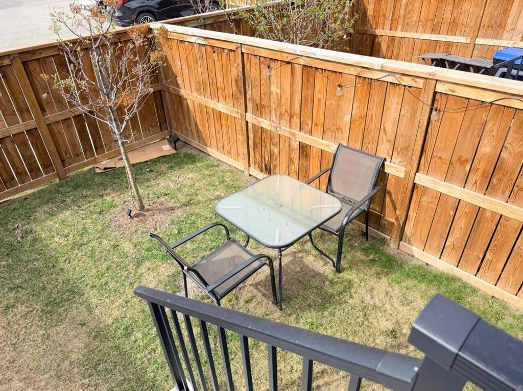 450 Seton Circle Se, Calgary, AB - Outdoor