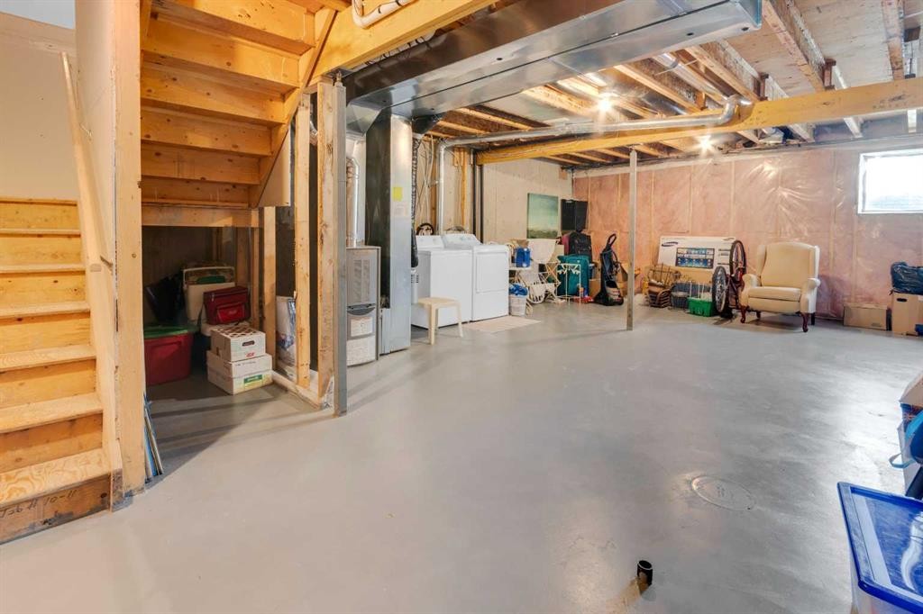 27 Royal Birch Mount Nw, Calgary, AB - Indoor Photo Showing Basement