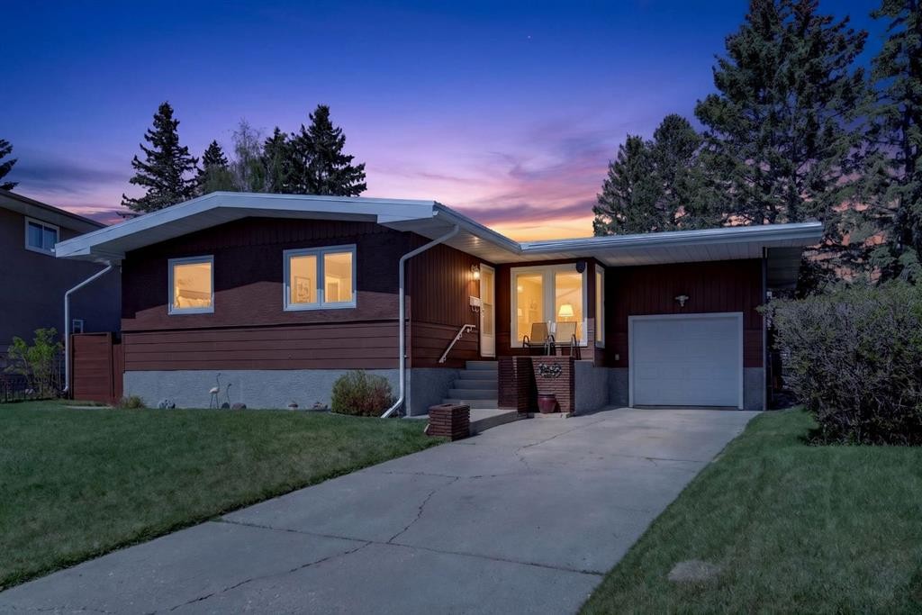 26 Cardiff Place Nw, Calgary, AB - Outdoor