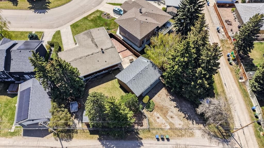 26 Cardiff Place Nw, Calgary, AB - Outdoor With View