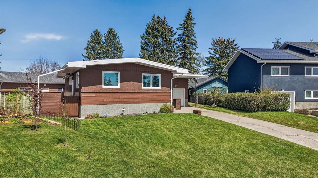 26 Cardiff Place Nw, Calgary, AB - Outdoor