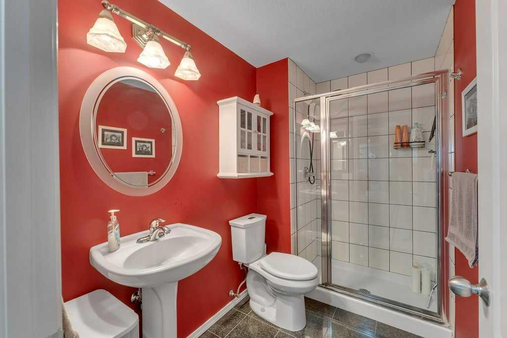 101 Valley Creek Place Nw, Calgary, AB - Indoor Photo Showing Bathroom