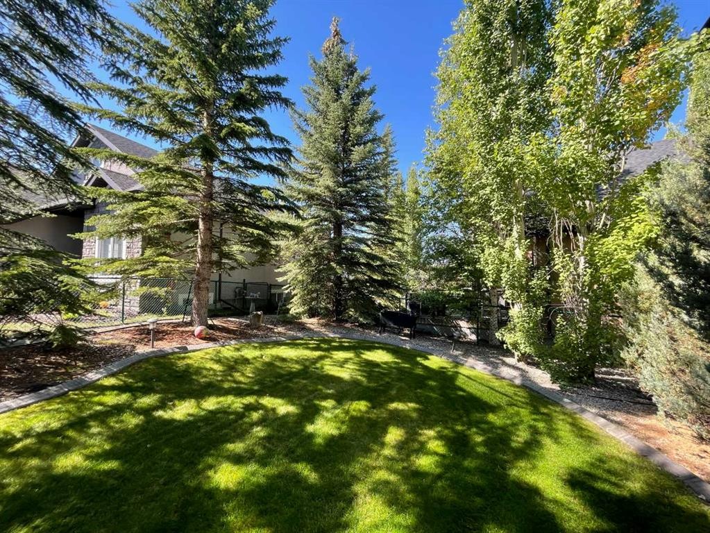 101 Valley Creek Place Nw, Calgary, AB - Outdoor
