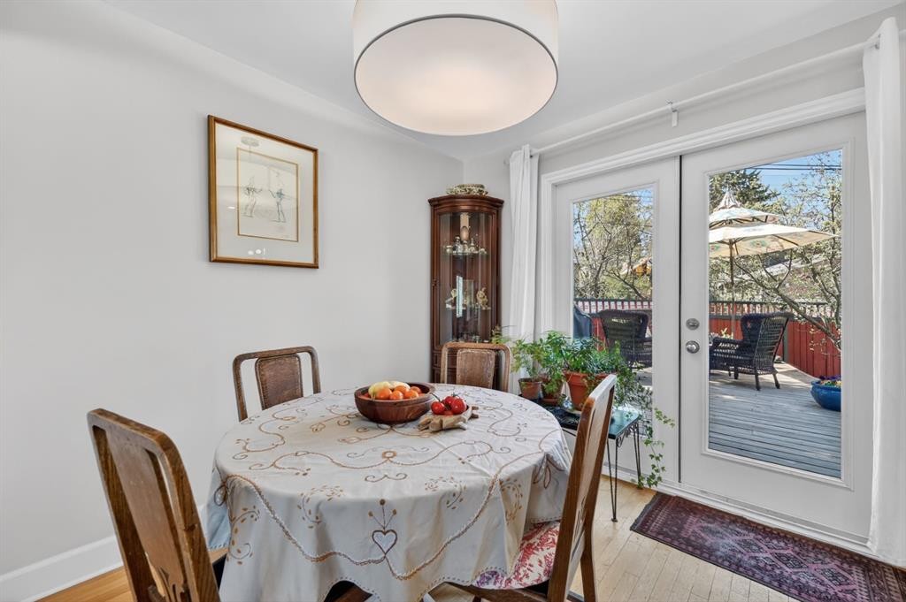 3811 24 Street Nw, Calgary, AB - Indoor Photo Showing Dining Room
