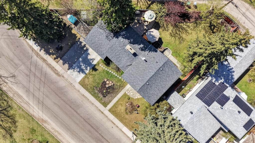 3811 24 Street Nw, Calgary, AB - Outdoor With View