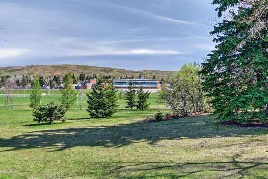 3811 24 Street Nw, Calgary, AB - Outdoor With View