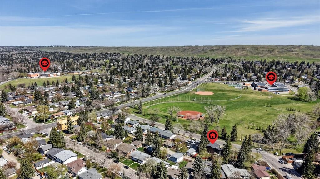 3811 24 Street Nw, Calgary, AB - Outdoor With View