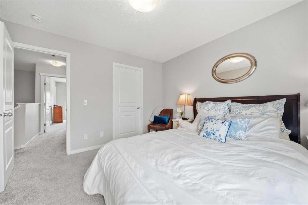 8112 Masters Boulevard Se, Calgary, AB - Indoor Photo Showing Bedroom