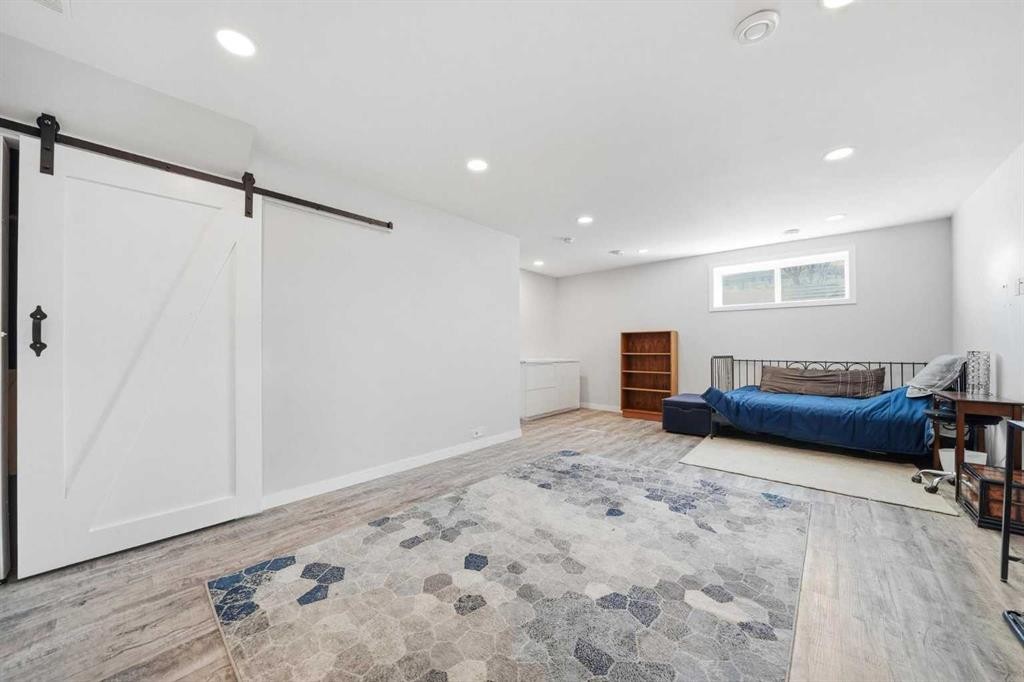 8112 Masters Boulevard Se, Calgary, AB - Indoor