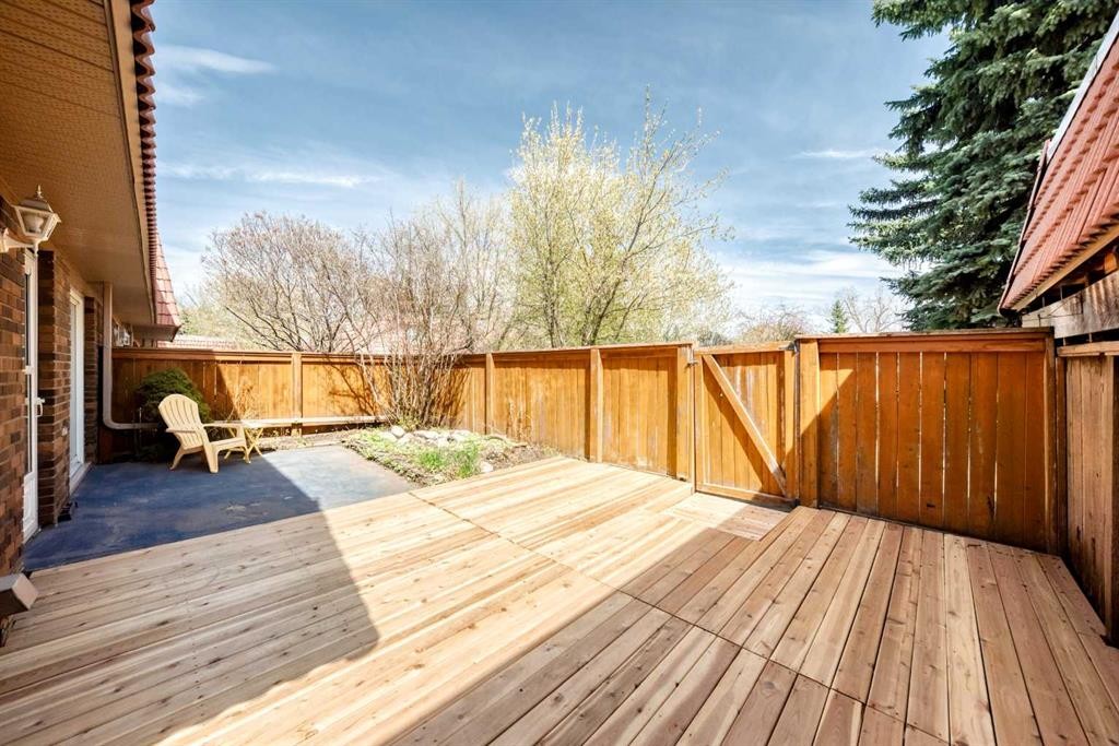 8-714 Willow Park Drive Se, Calgary, AB - Outdoor With Deck Patio Veranda