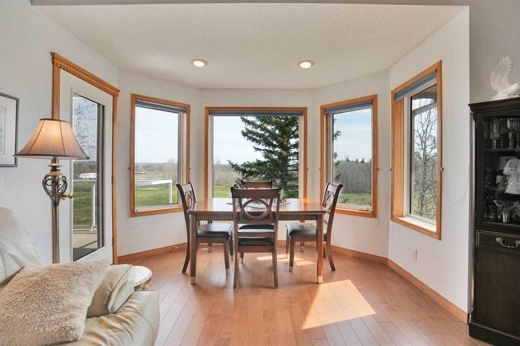 82 Valley Ridge Point Nw, Calgary, AB - Indoor Photo Showing Other Room