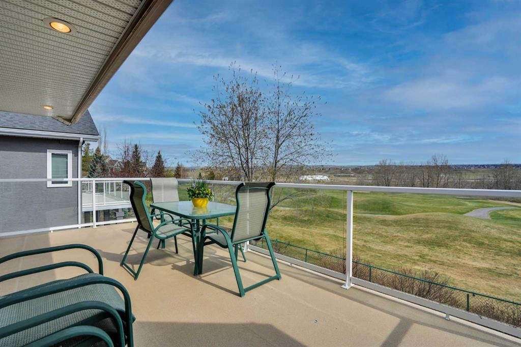82 Valley Ridge Point Nw, Calgary, AB - Outdoor