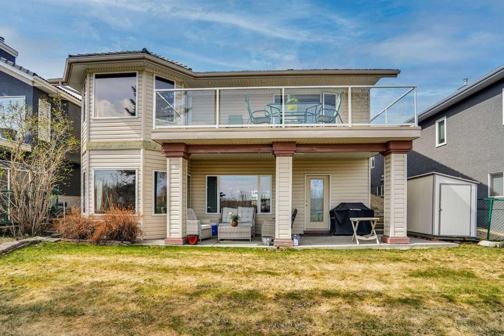 82 Valley Ridge Point Nw, Calgary, AB - Outdoor With Deck Patio Veranda