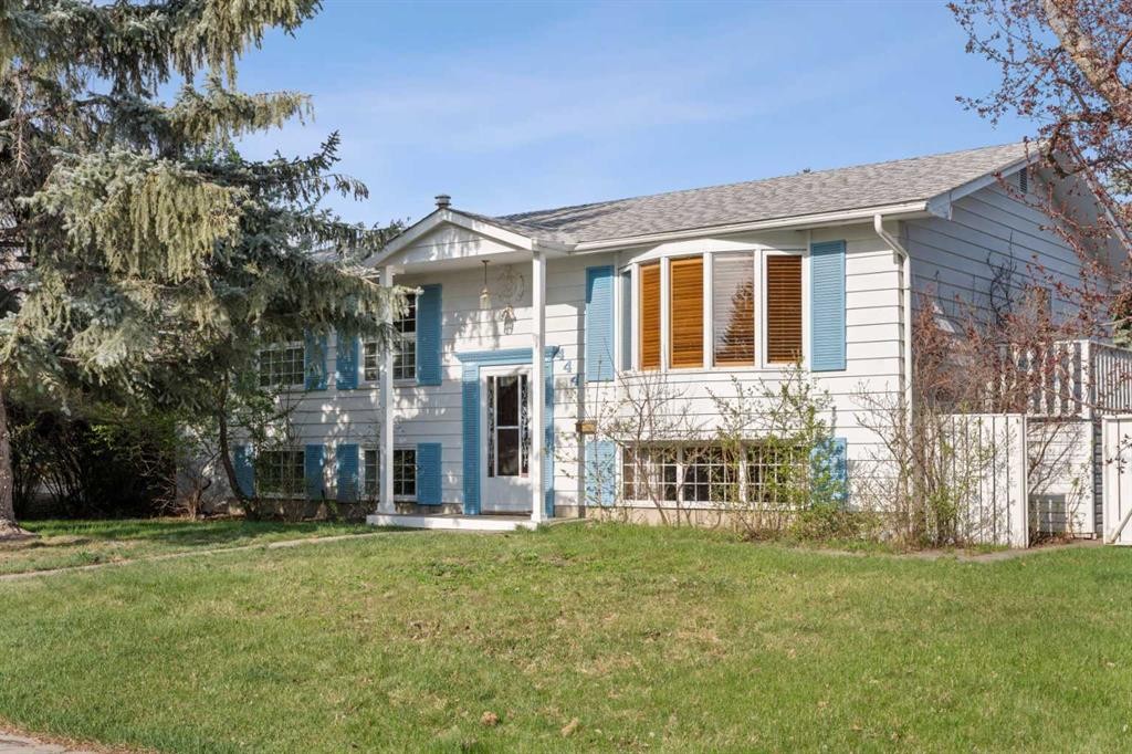 444 Woodland Crescent Se, Calgary, AB - Outdoor