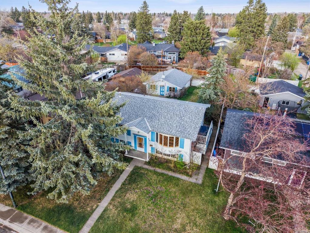 444 Woodland Crescent Se, Calgary, AB - Outdoor With View