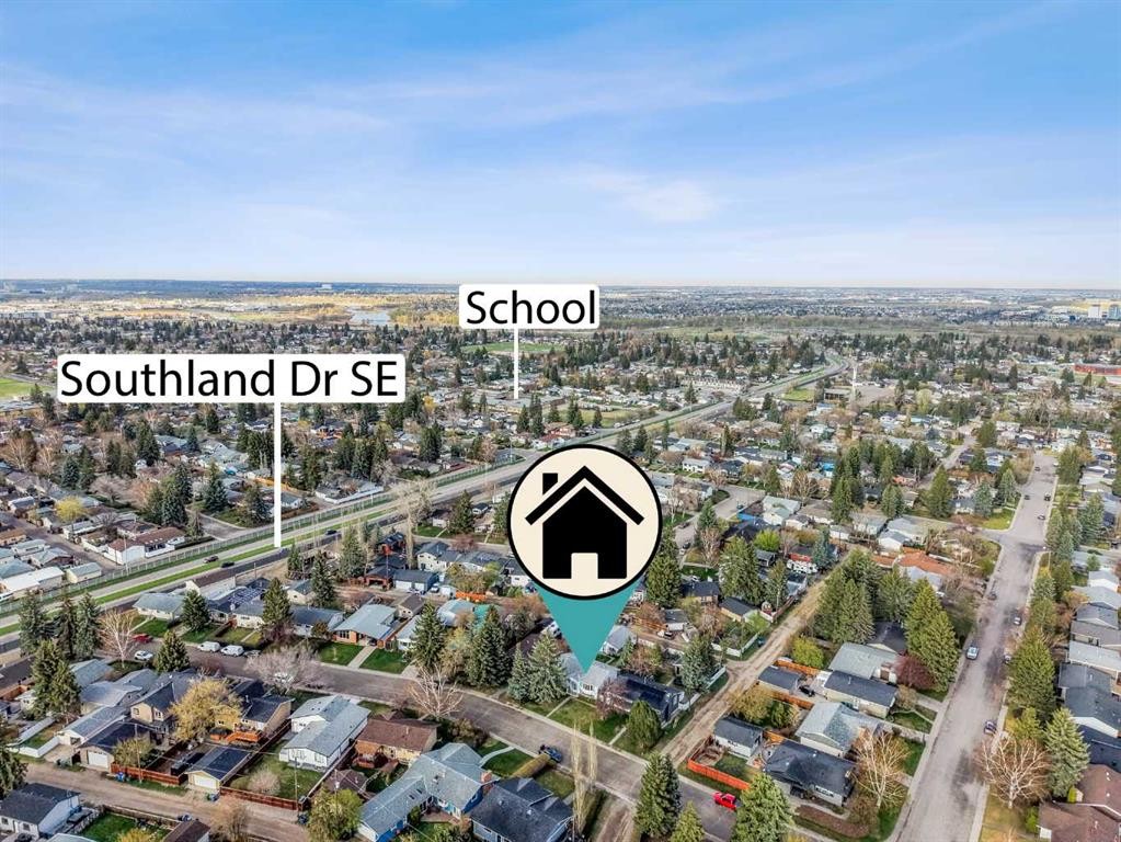 444 Woodland Crescent Se, Calgary, AB - Outdoor With View