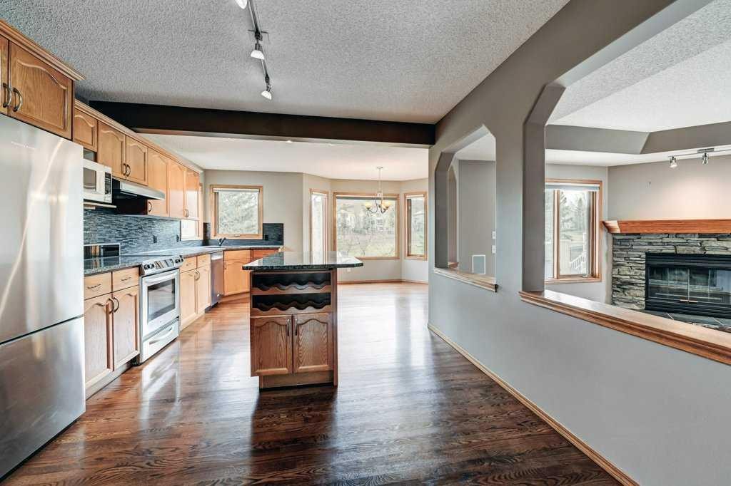91 Valley Ridge Green Nw, Calgary, AB - Indoor With Fireplace
